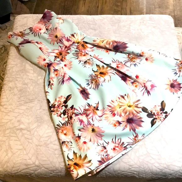 Womens Special Occasion Dress - Picture 1 of 10